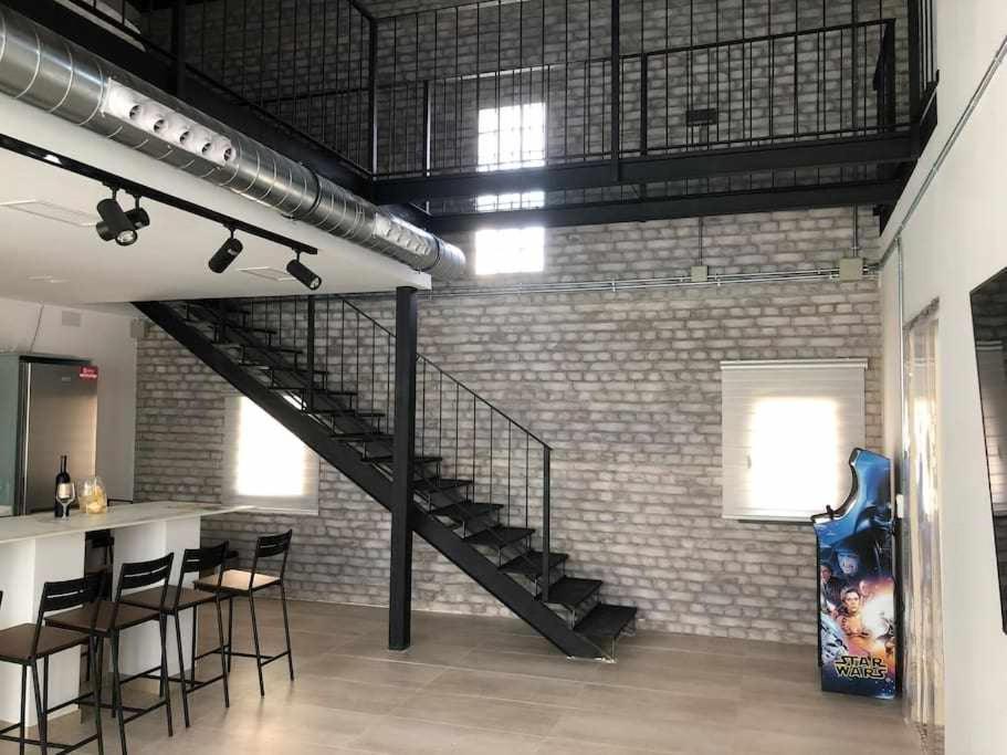 Alojamiento El Pez Casa Con Piscina Climatizada Villafranca de los Caballeros Bagian luar foto